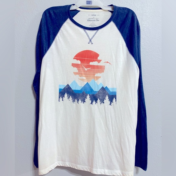 urban pipeline Other - Urban Pipeline Men’s size Large Awesomely Soft long sleeve Ultimate Tee
